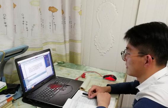 开学延迟最新动态与小巷深处的特色小店探秘